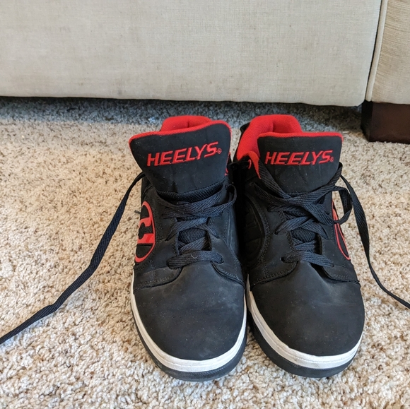 Heelys - Picture 1 of 2